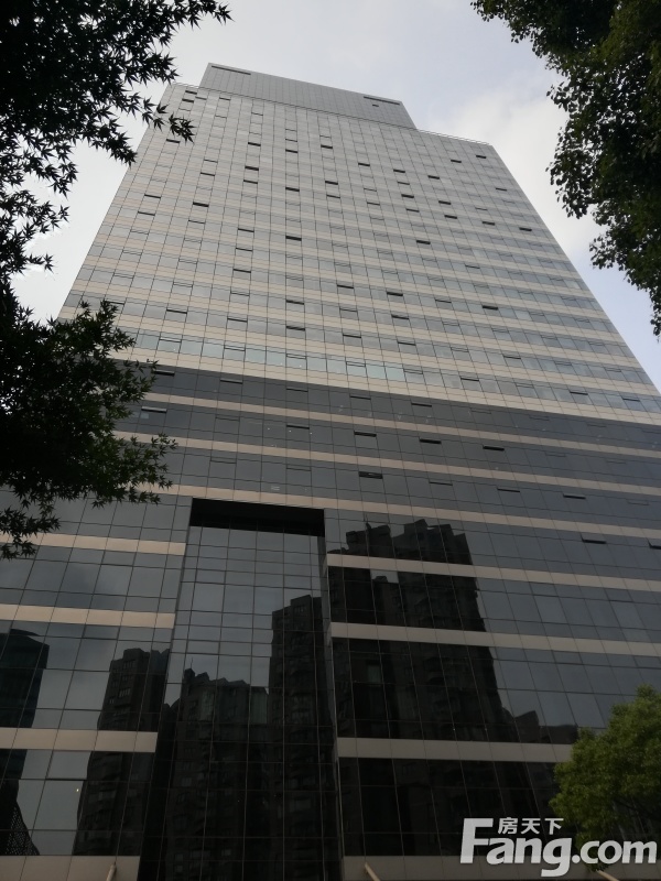 龙之梦丽晶大厦